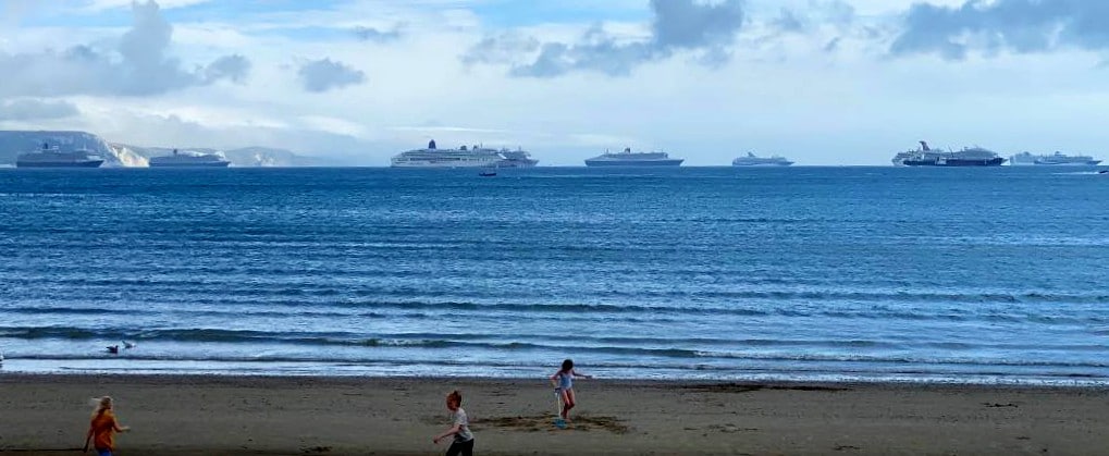 cruise ship trackers