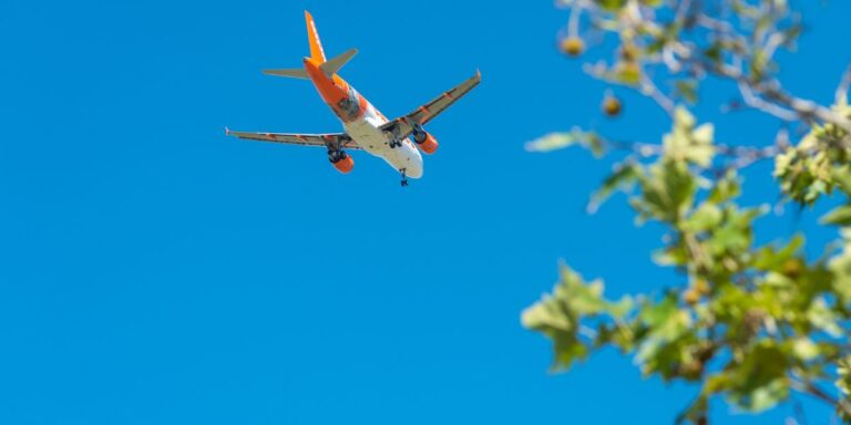 easyjet flight