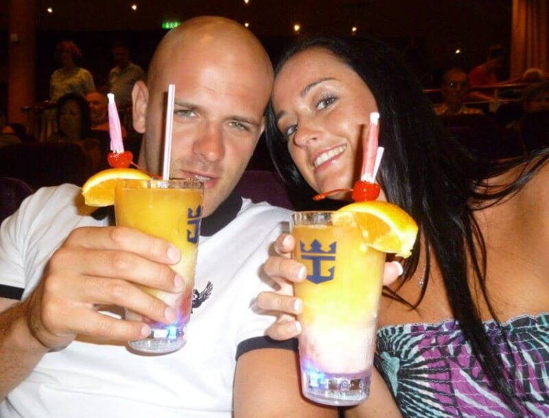 Allure of the Seas - Cruise Mummy and her husband enjoy cocktails on their honeymoon