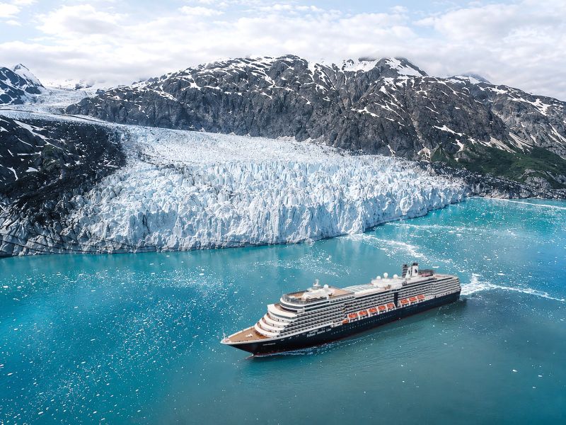 Oosterdam in Glacier Bay Holland America