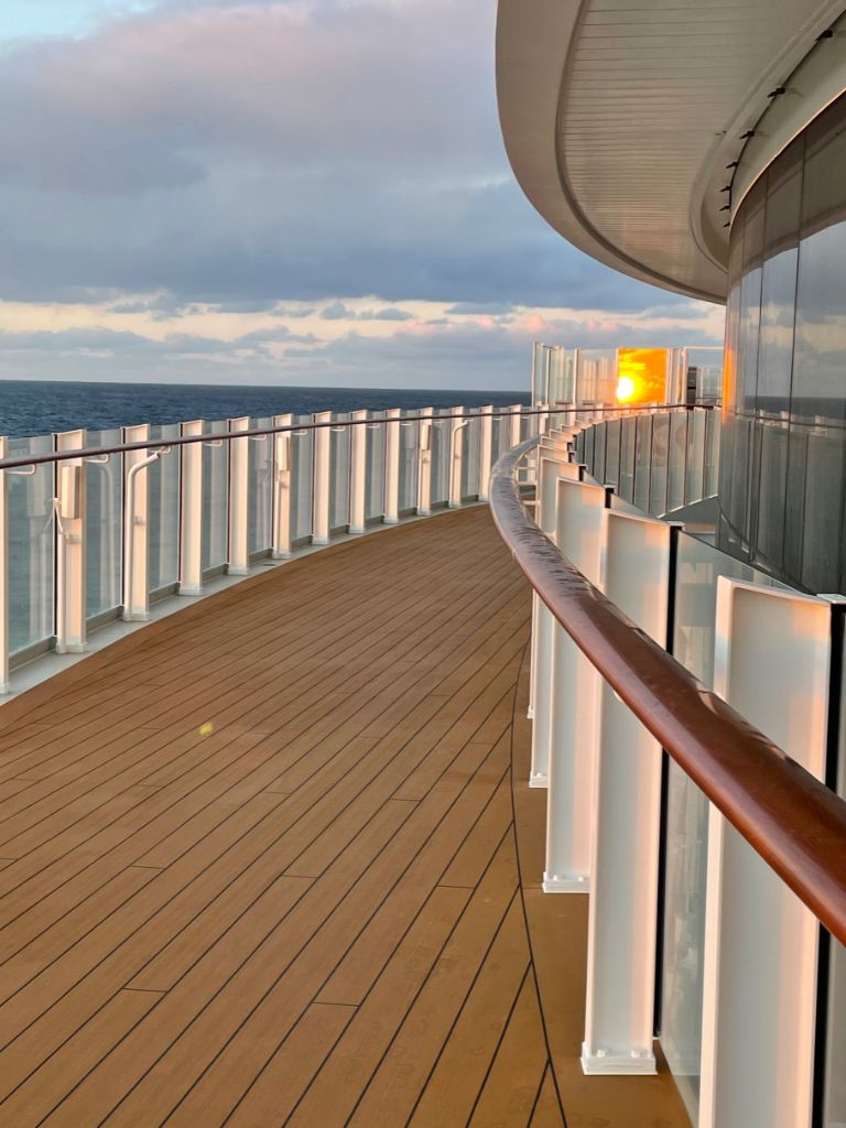 Prom deck on Iona