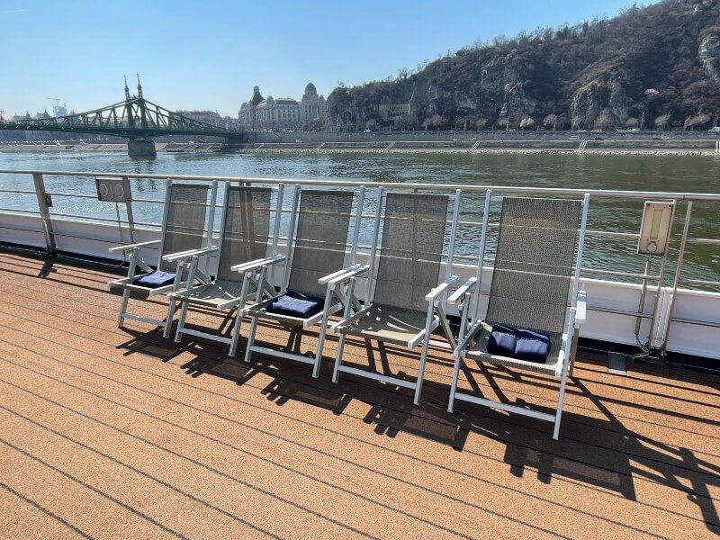 river cruise ship railings