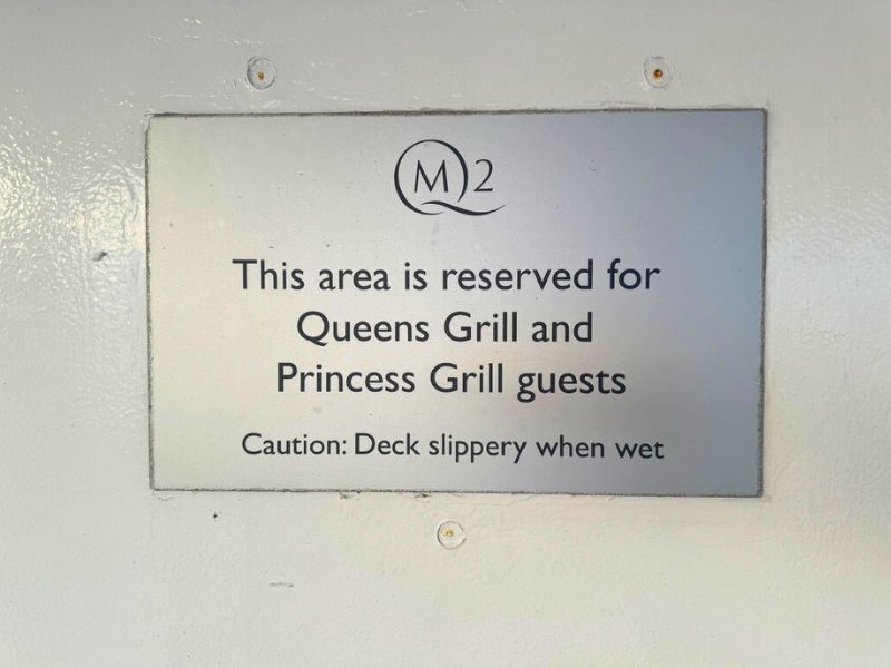 slippery deck sign