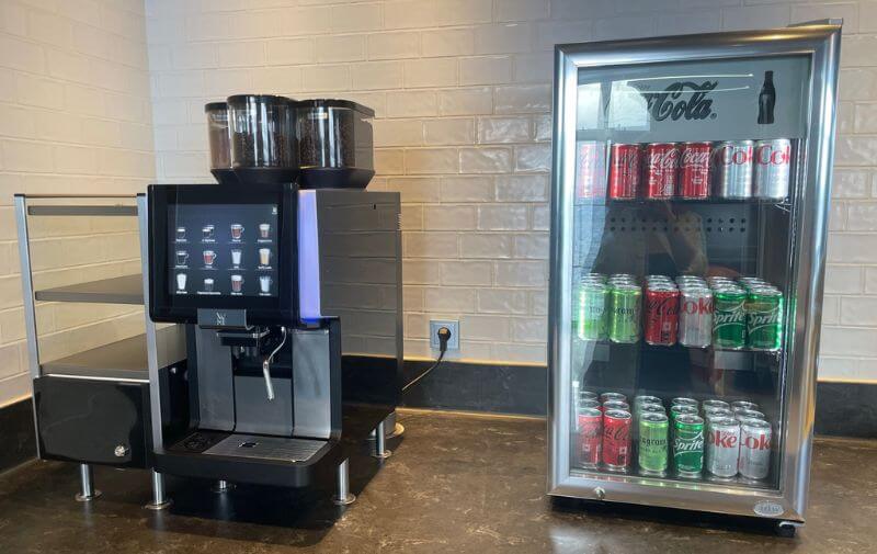 Soft drinks and coffee machine