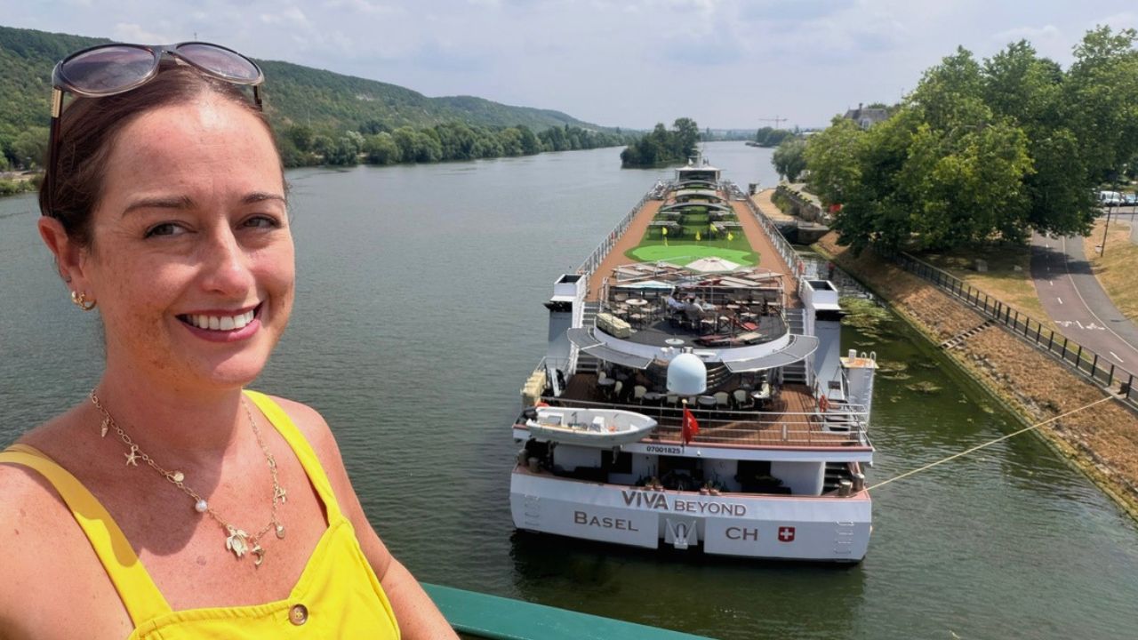 Cruise Mummy with Viva Beyond river cruise ship